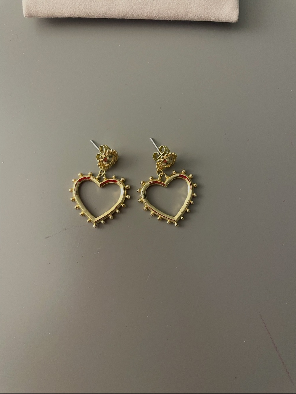 NWOT Anabel Aram Gold Heart Hoop Earrings - Women Accessories - Picture 2 of 4